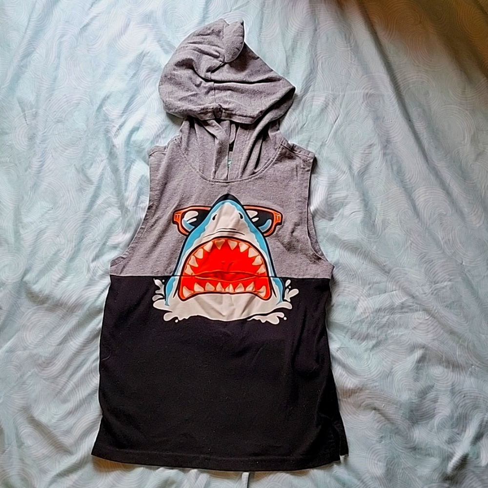 Boys Shark sleeveless shirt with pocket